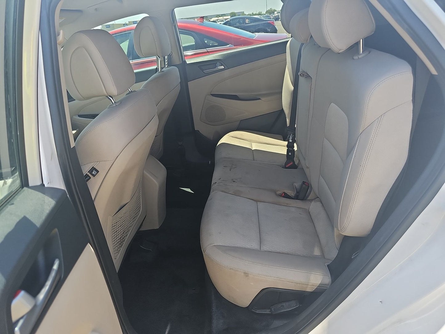 2016 Hyundai Tucson Sport w/Beige Interior