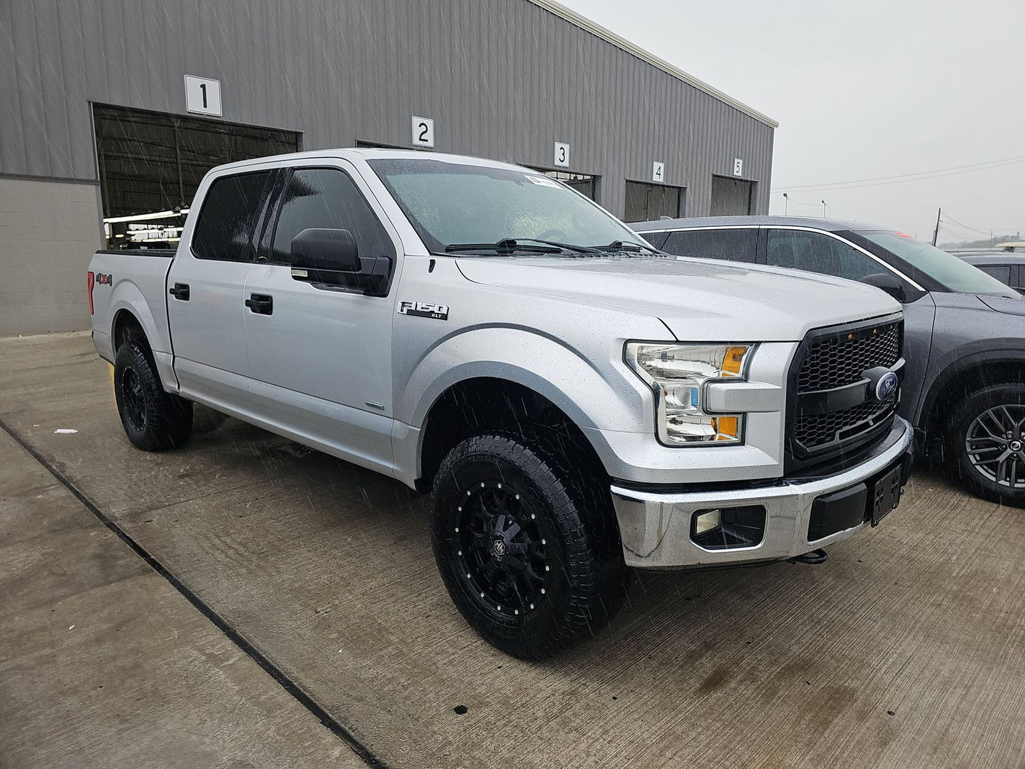 2016 Ford F-150 XLT Crew Cab Extra Short Bed