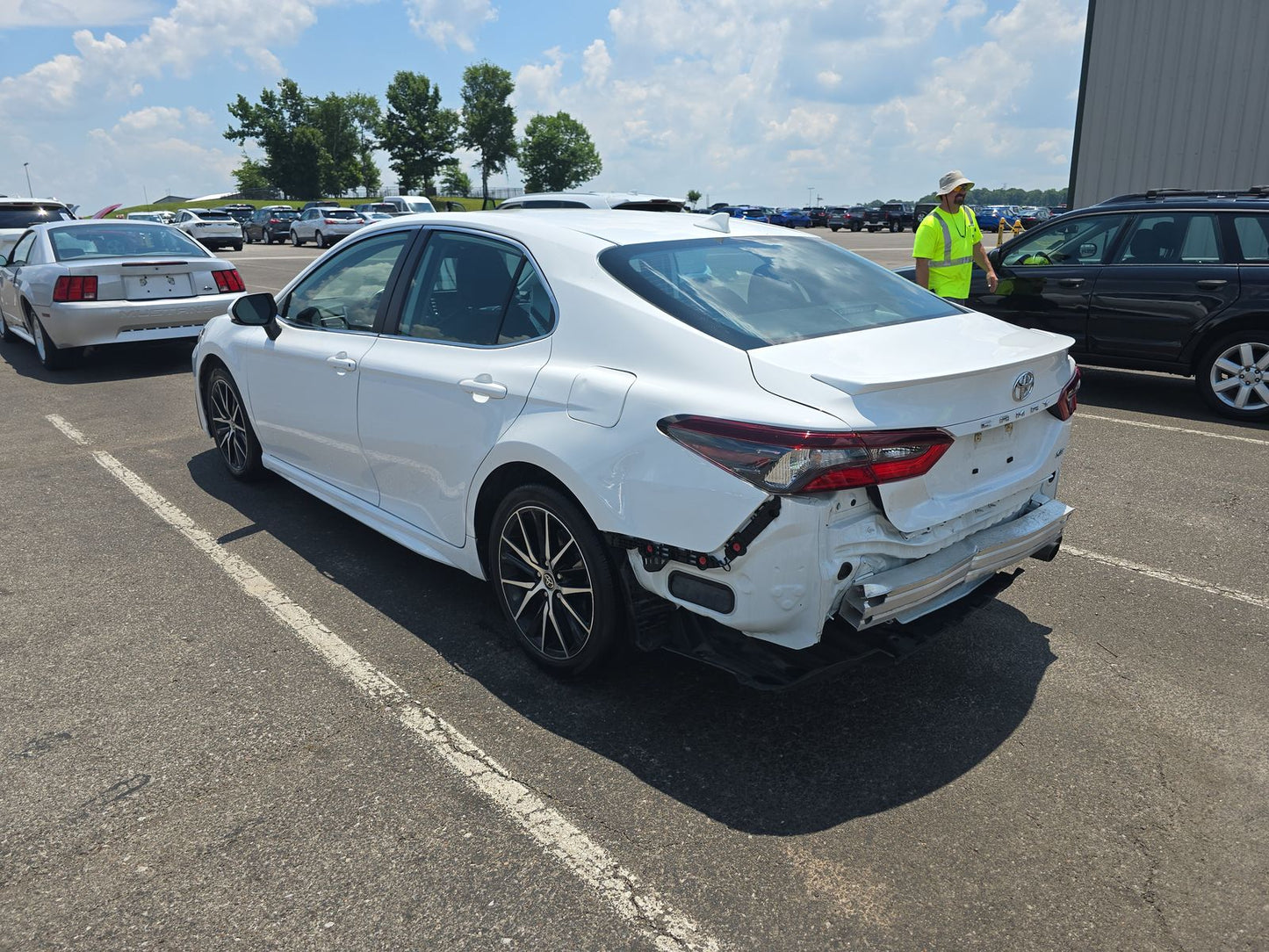 2023 Toyota Camry SE