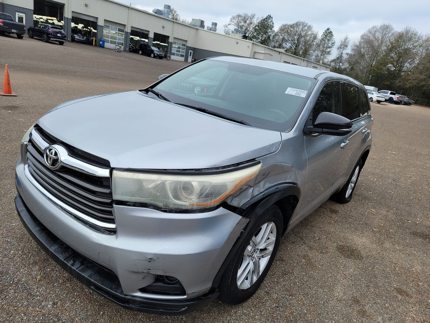 2016 Toyota Highlander LE