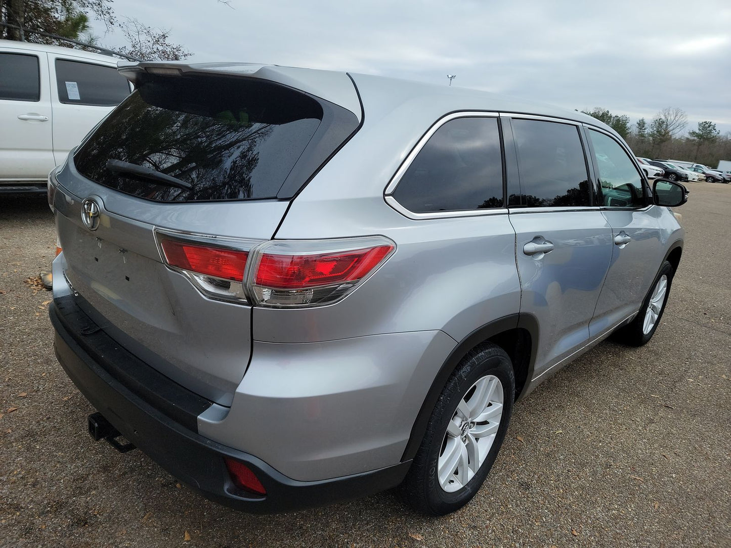 2016 Toyota Highlander LE