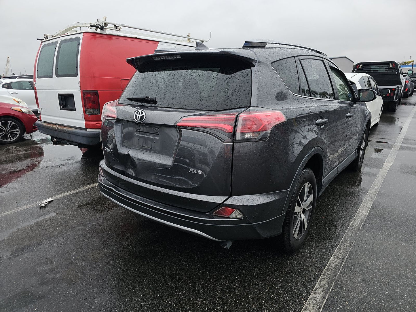 2018 Toyota RAV4 XLE