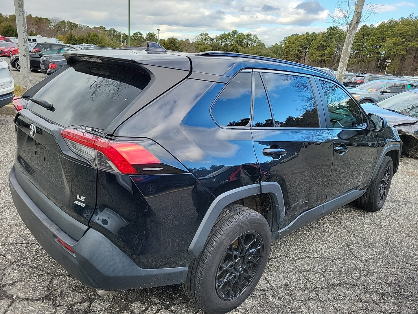 2019 TOYOTA RAV4 LE