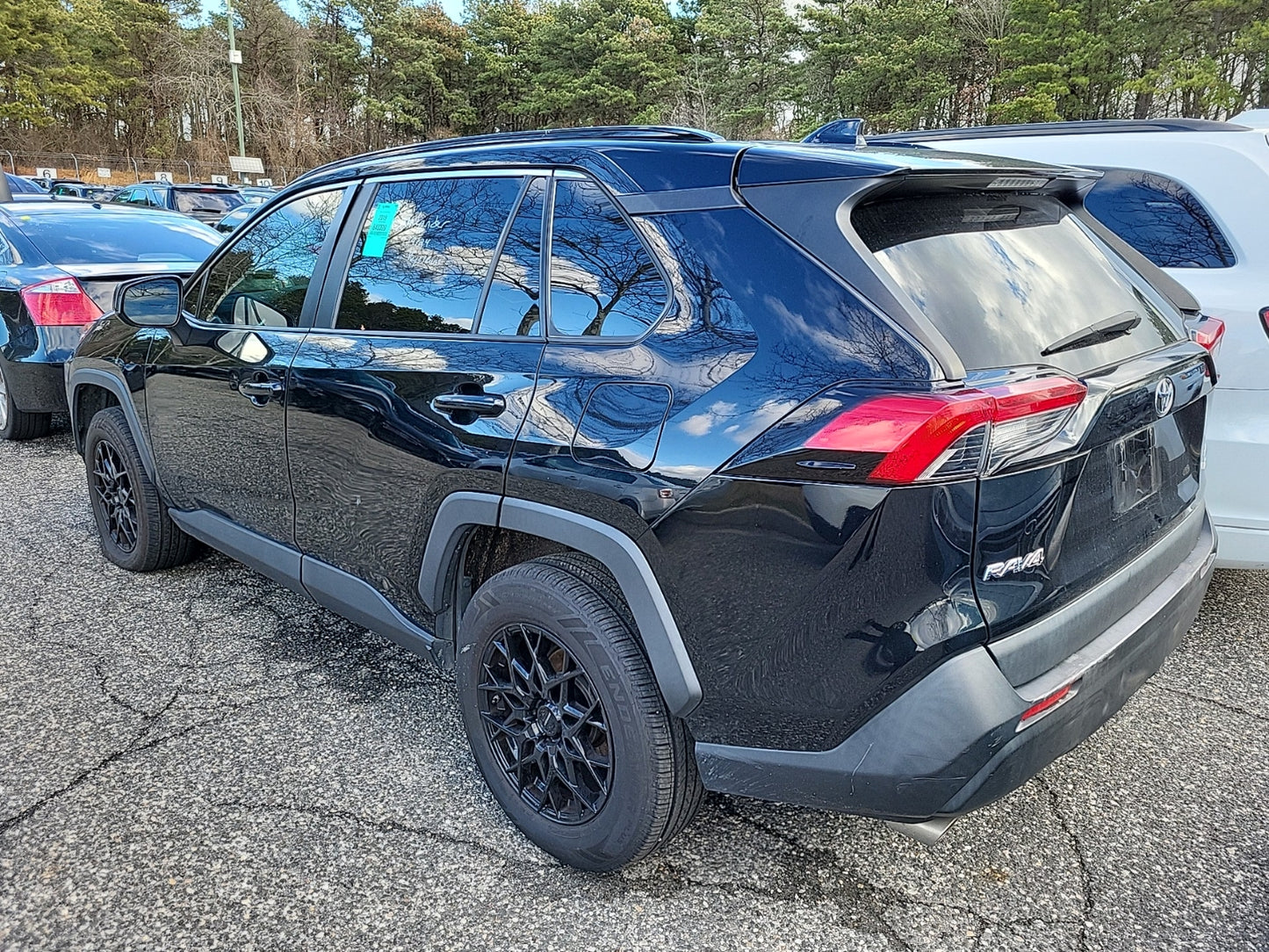 2019 TOYOTA RAV4 LE