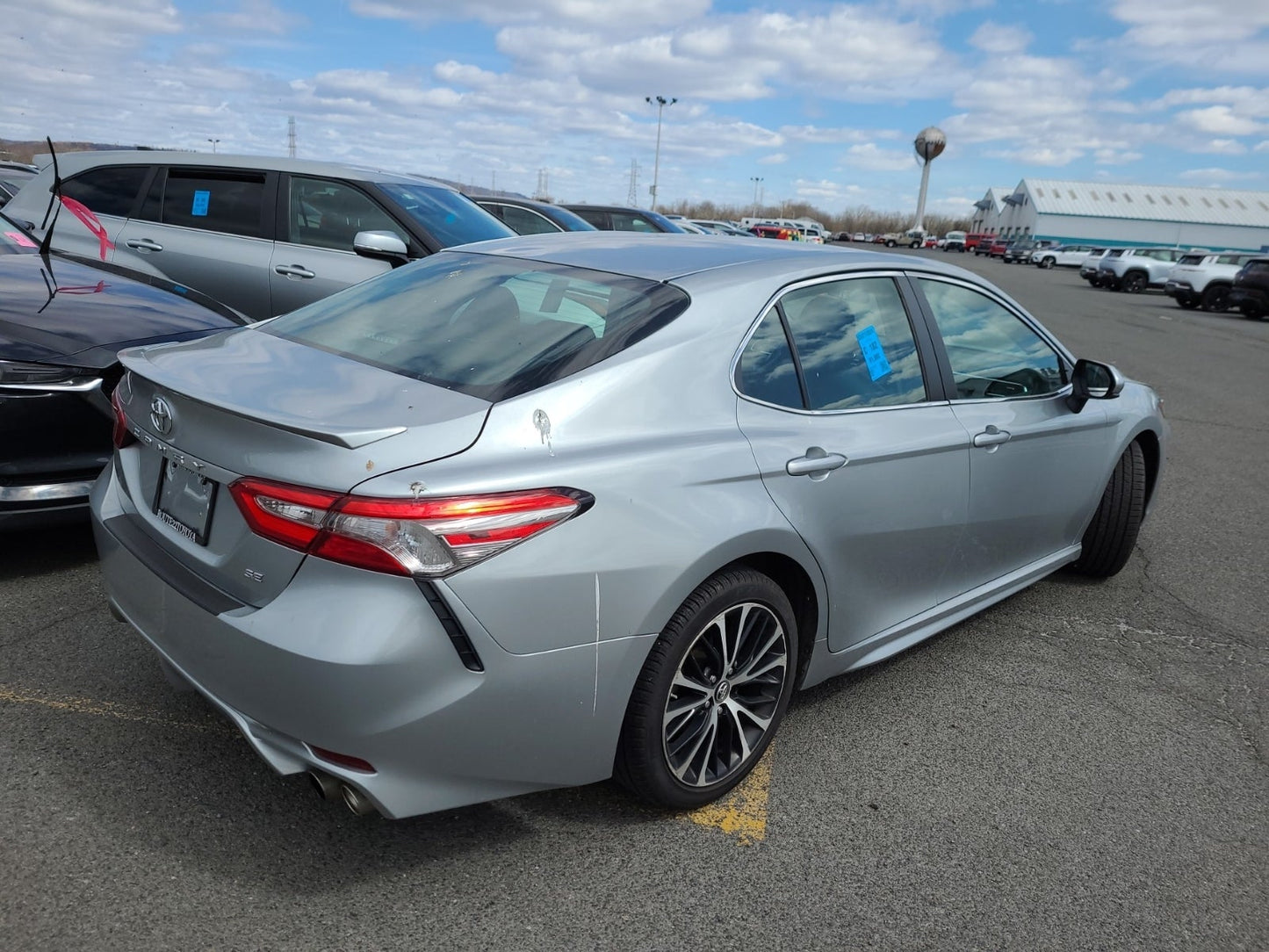 2018 TOYOTA CAMRY SE